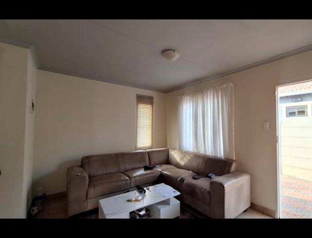 3 BEDROOM HOUSE FOR SALE IN ALBERTSDAL